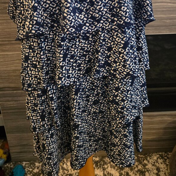 💙 NWD Plus Navy Blue Tiered Ruffle Tunic 2X EUC - Picture 2 of 4